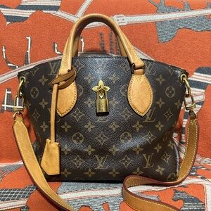 LOUIS VUITTON ❤️🌟 TJ5118 MONOGRAM FLOWER ZIPPED PM TOTE ⭐️
